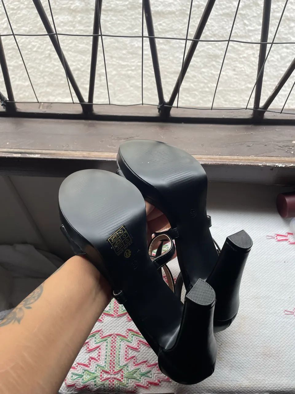 Sapatos Saltos  - Foto 5