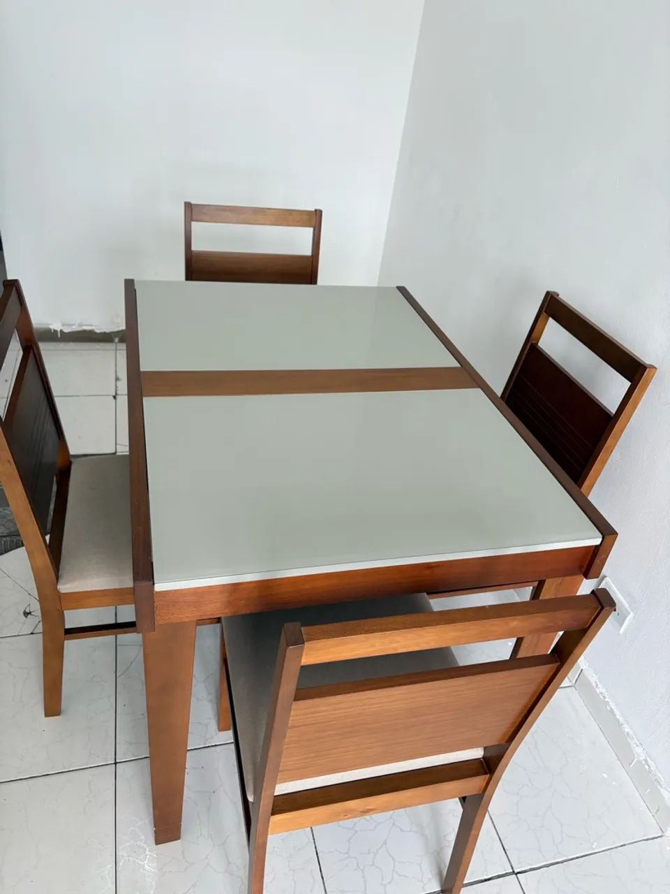 Mesa extensível com 4 cadeiras - Foto 4