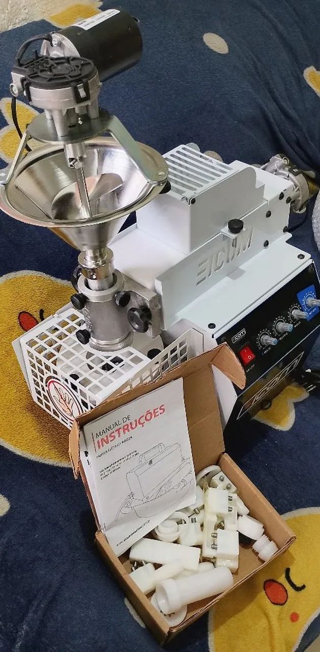 Máquina de fazer salgados Eicom