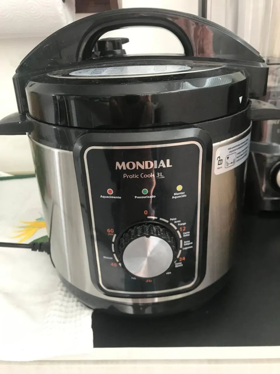 Panela de pressão elétrica