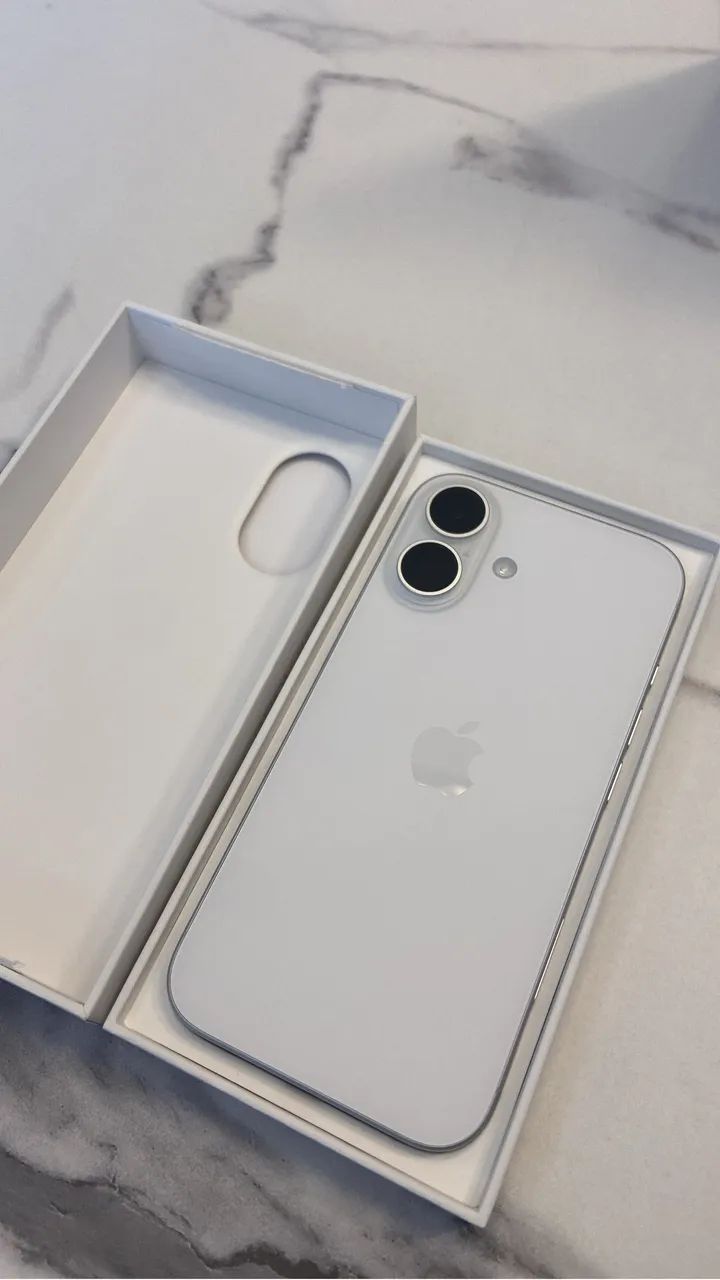 Vendo Iphone 16 branco 128gb
