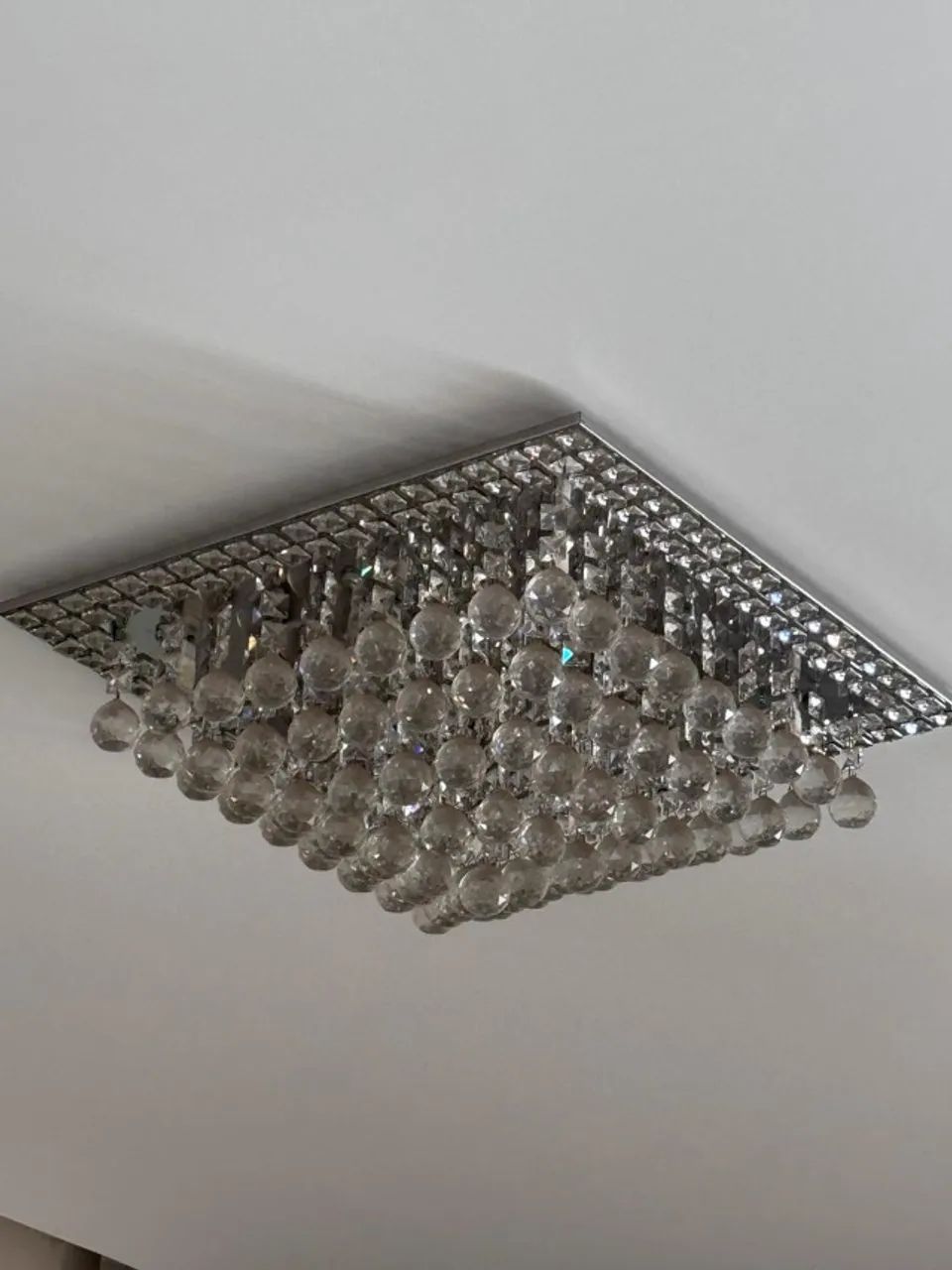 Lustre moderno quadrado de cristal