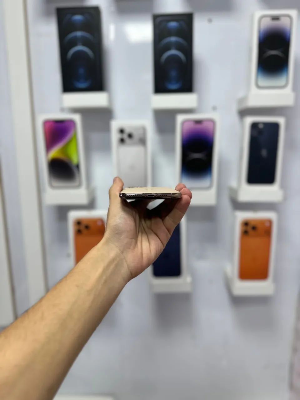 iPhone 11 Pro Max 64GB ?1.599,00 - Celulares e Smartphones