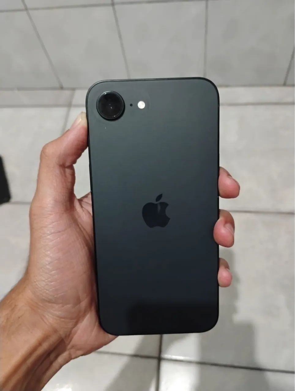 iPhone 16e 128gb Impecável!!!!!!!! - Foto 2