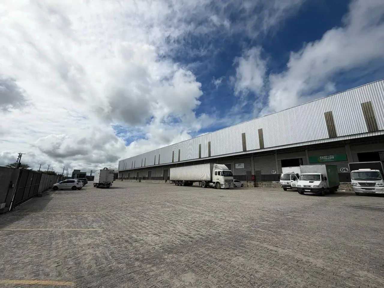 Galpão com 525, 1050, 1575 m2 em Condomínio com docas às margens da BR 104 em Queimadas-PB - Foto 3