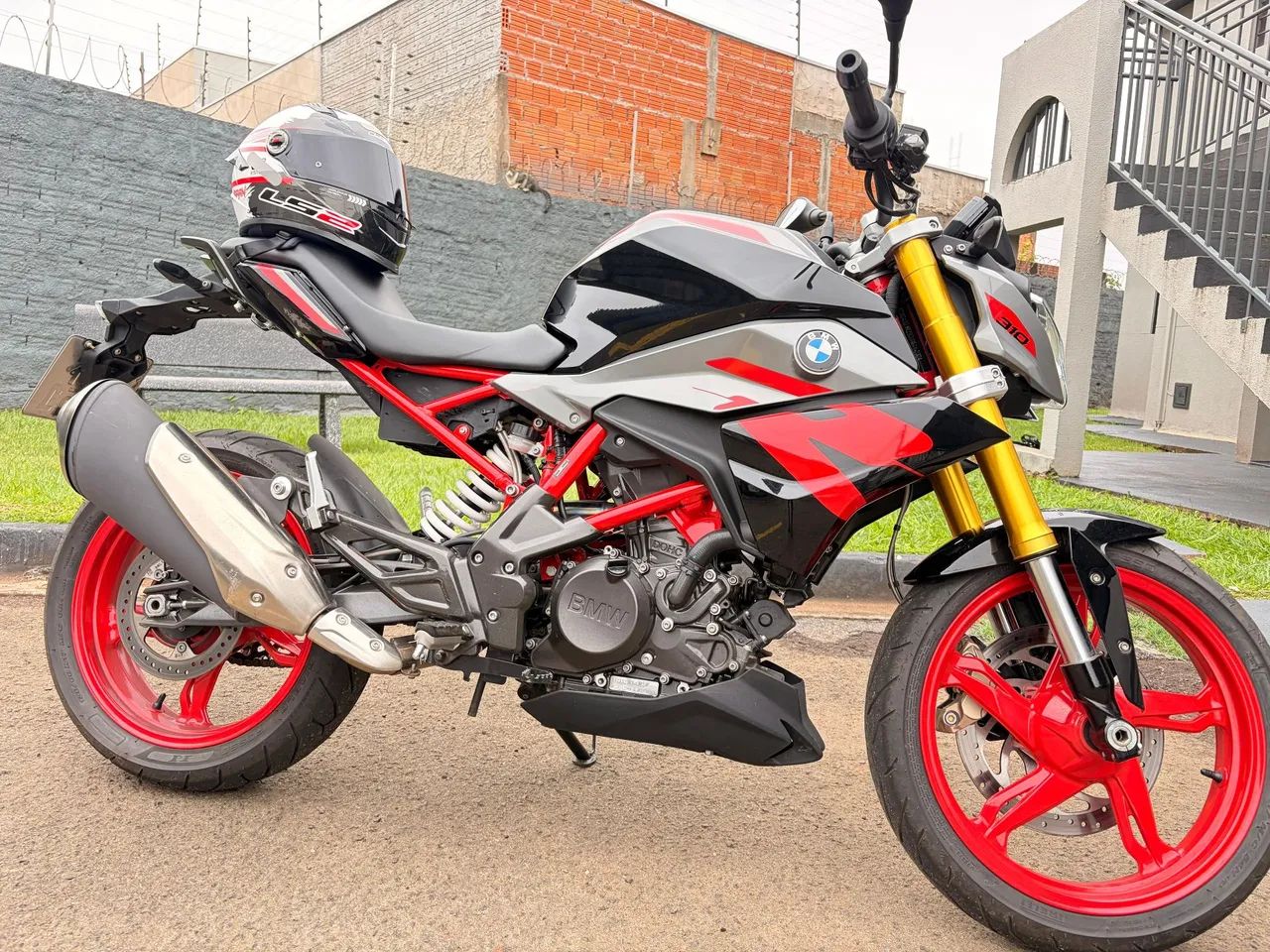 Bmw 310r 2024. - Foto 3