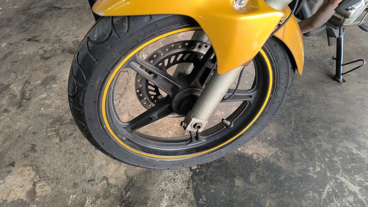 CB300  - Foto 3