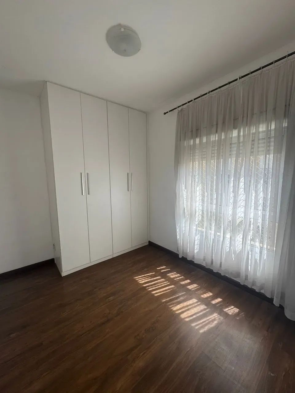 Imóvel para aluguel tem 105 metros quadrados com 3 quartos em Chácara Pavoeiro - Cotia - S