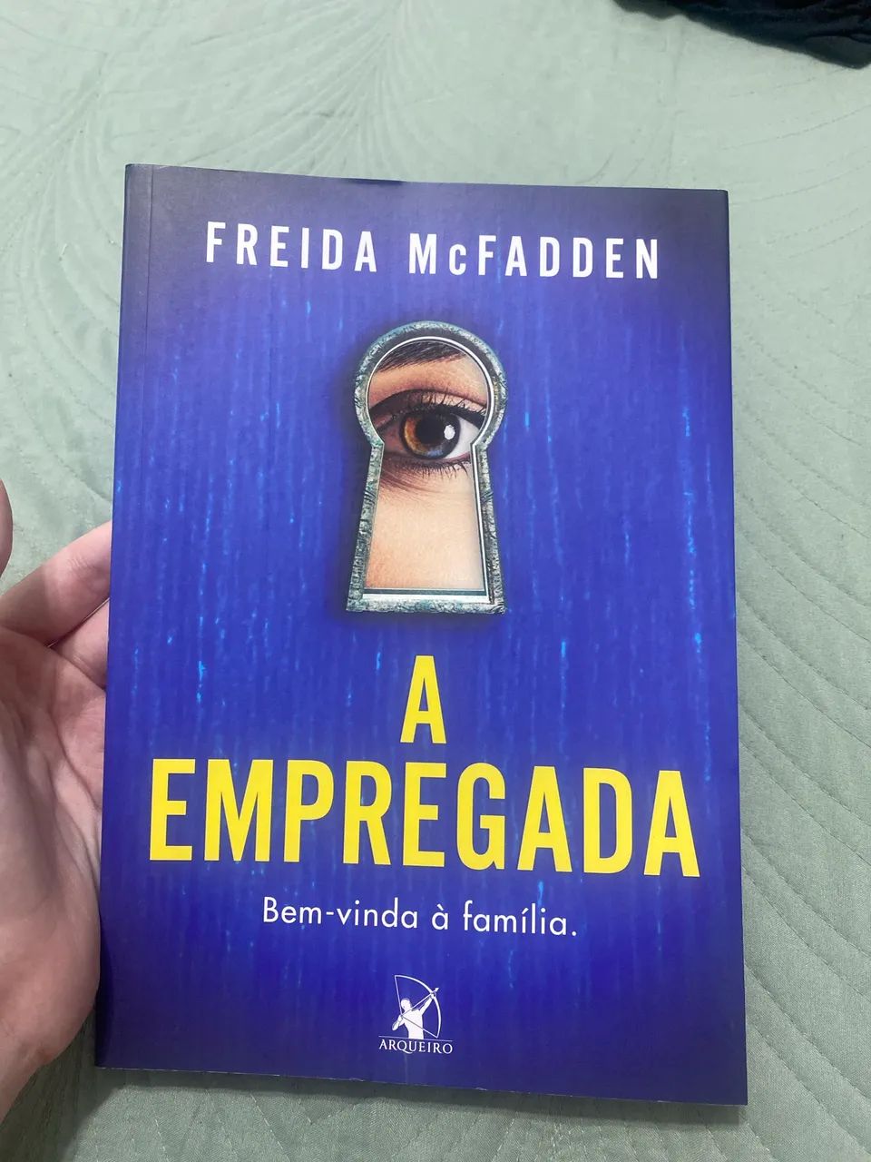 Livro- A empregada 