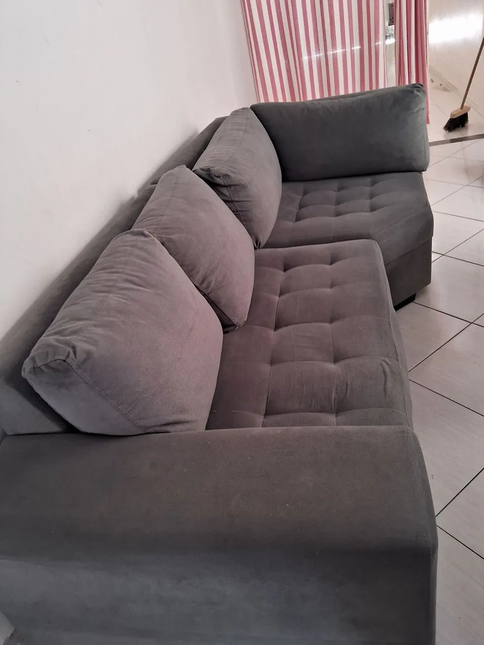 VENDE-SE SOFÁ  NO PREÇO 