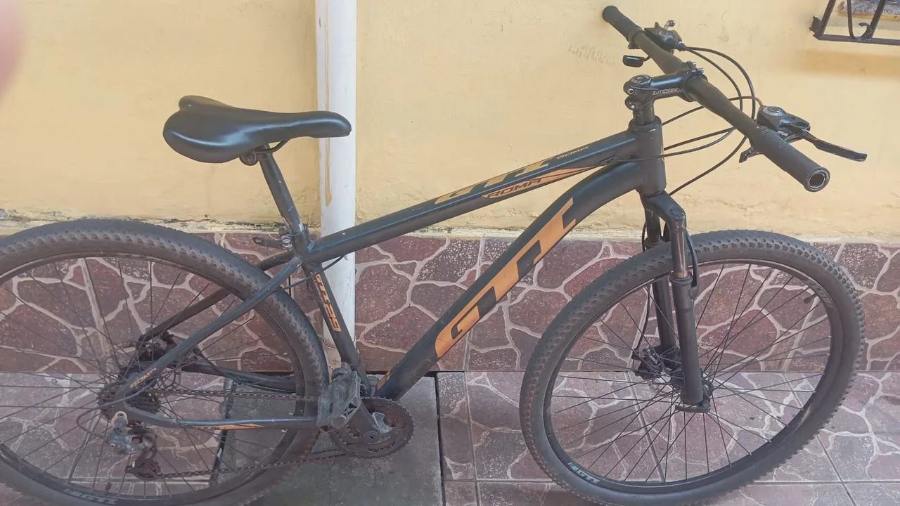 Bicicleta bem conservada 