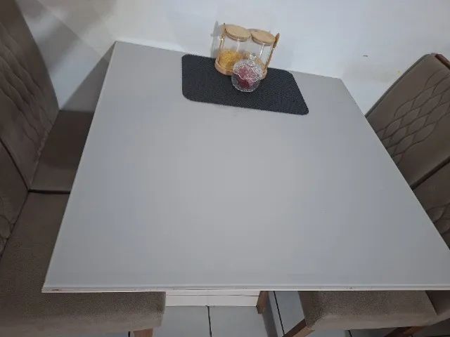 Mesa de jantar quadrada - Foto 2