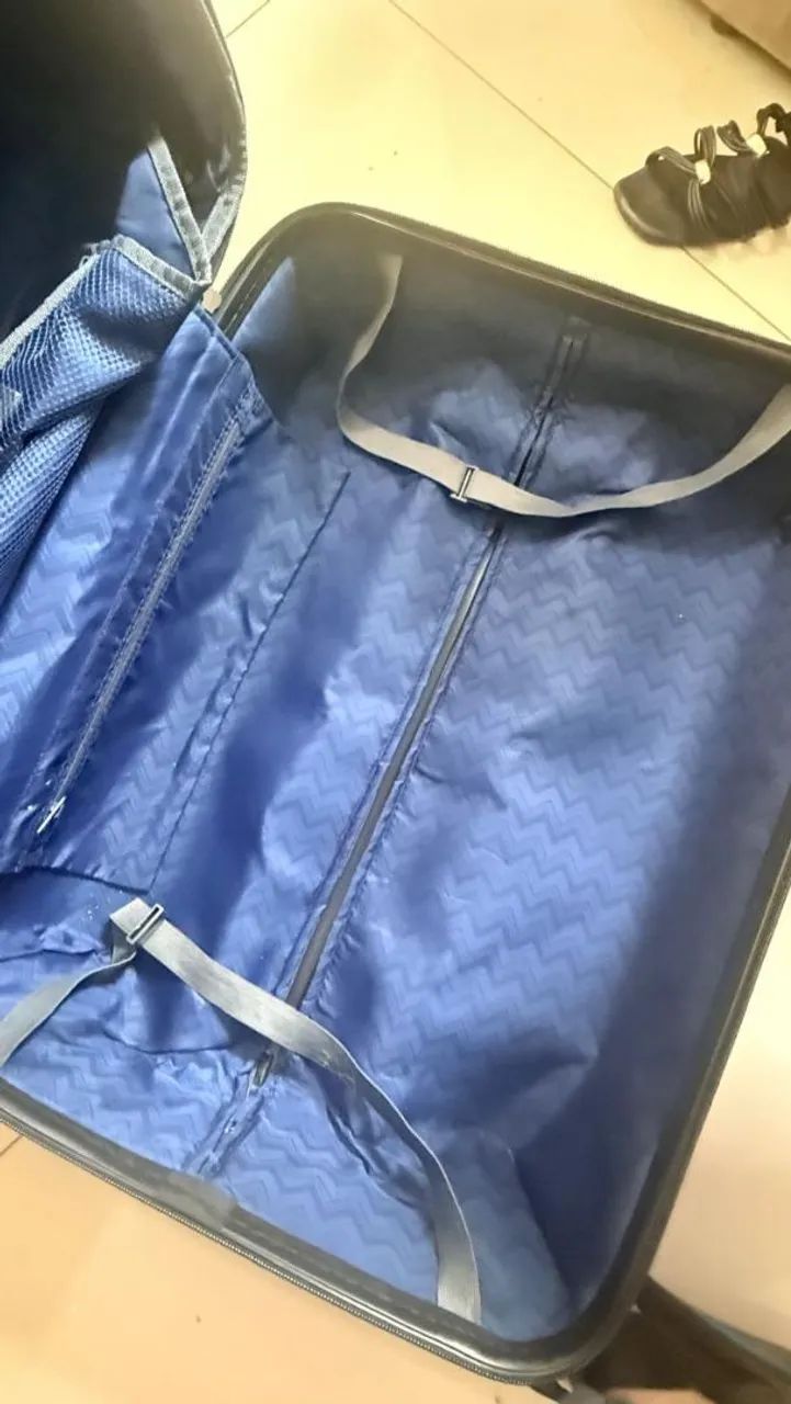 Mala seminova de 23kg marca calpak - Foto 4