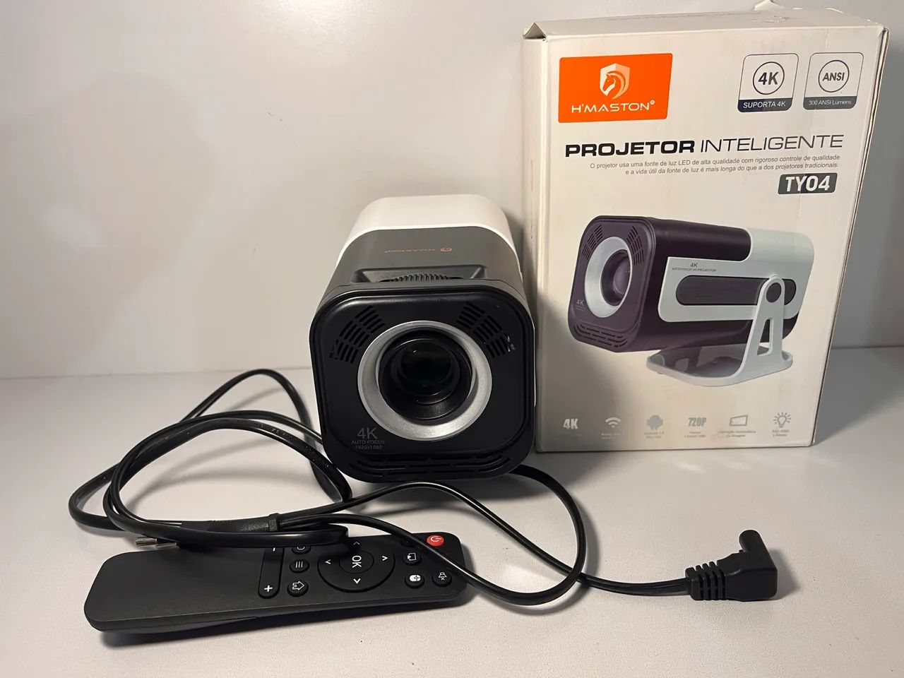 Projetor Portátil c/ Controle - Cinema em Casa