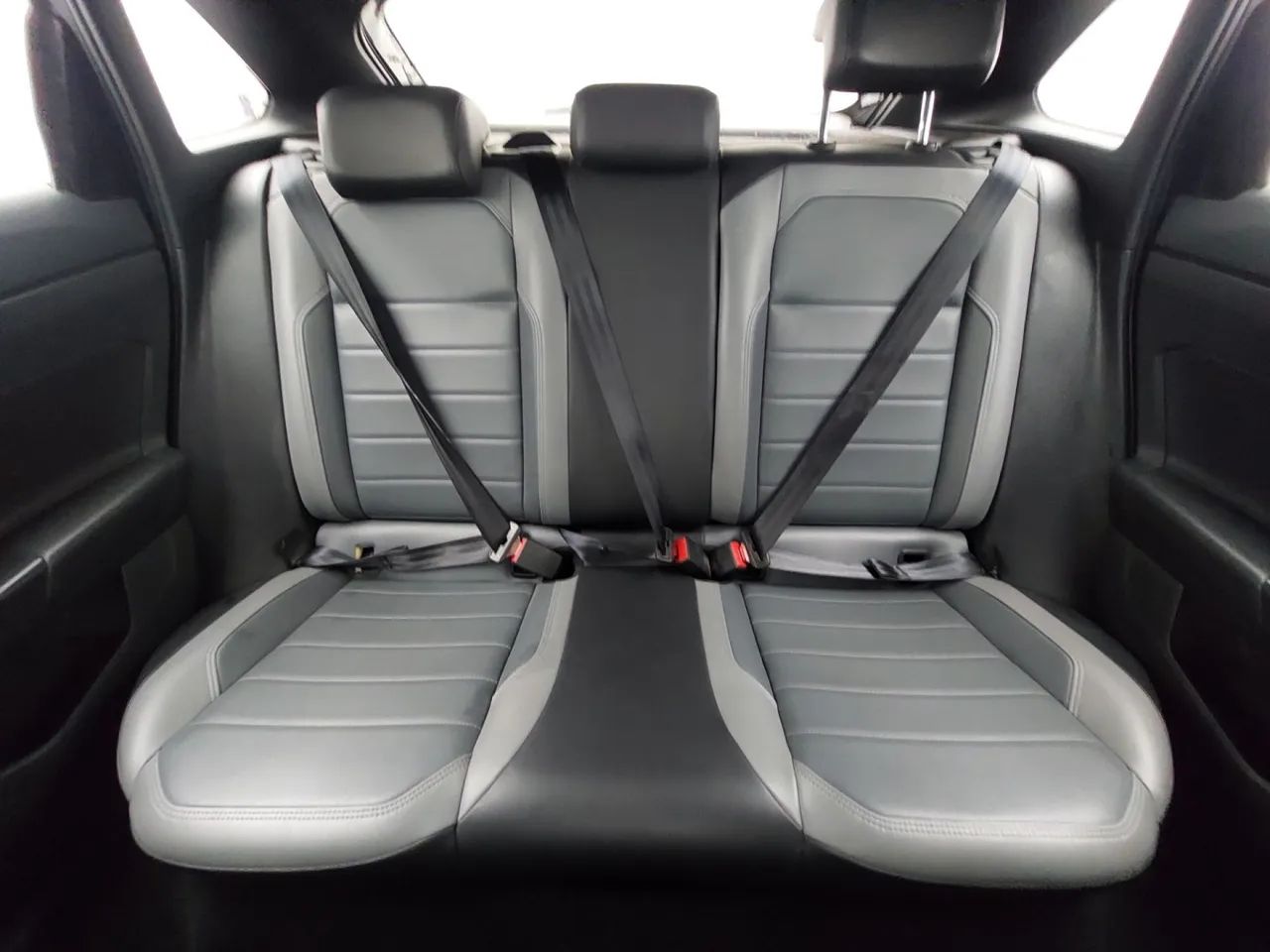 Volkswagen Nivus Highline 1.0 200 TSI Flex Aut., foto 18 de 18