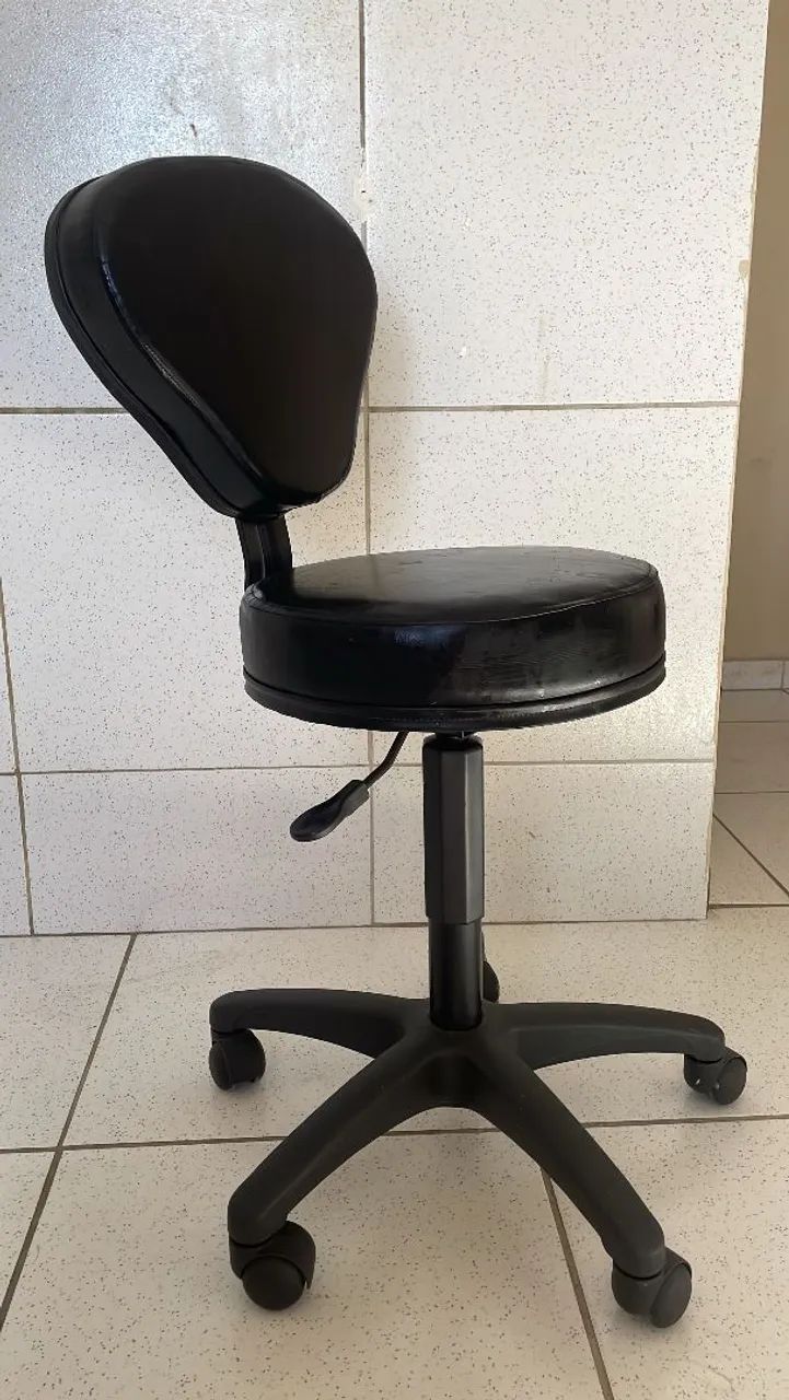 Cadeira Mocho preta Ergonômica - Foto 3