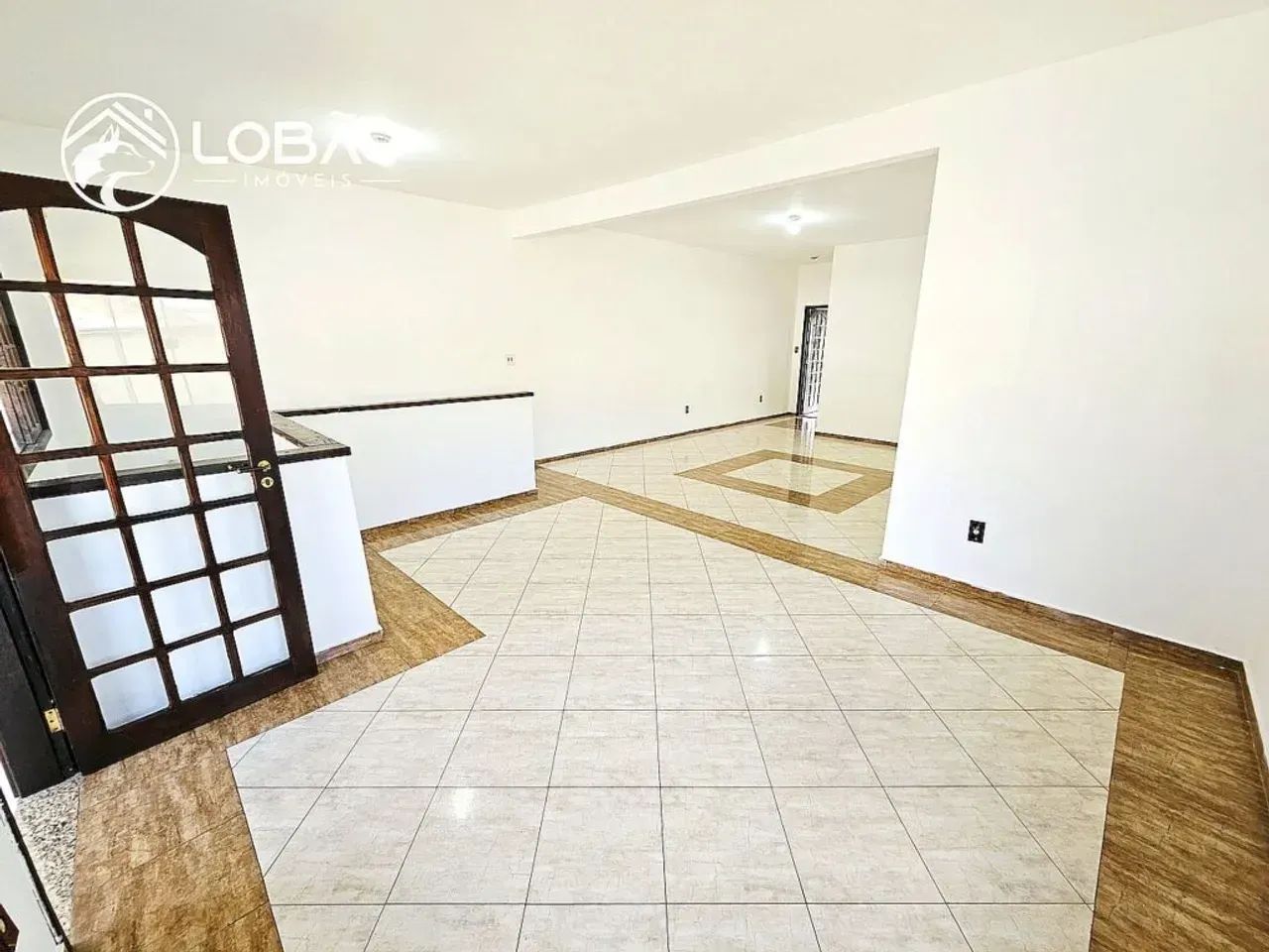 Casa comercial com 3 quartos e terraço no Centro de Resende RJ - Foto 2