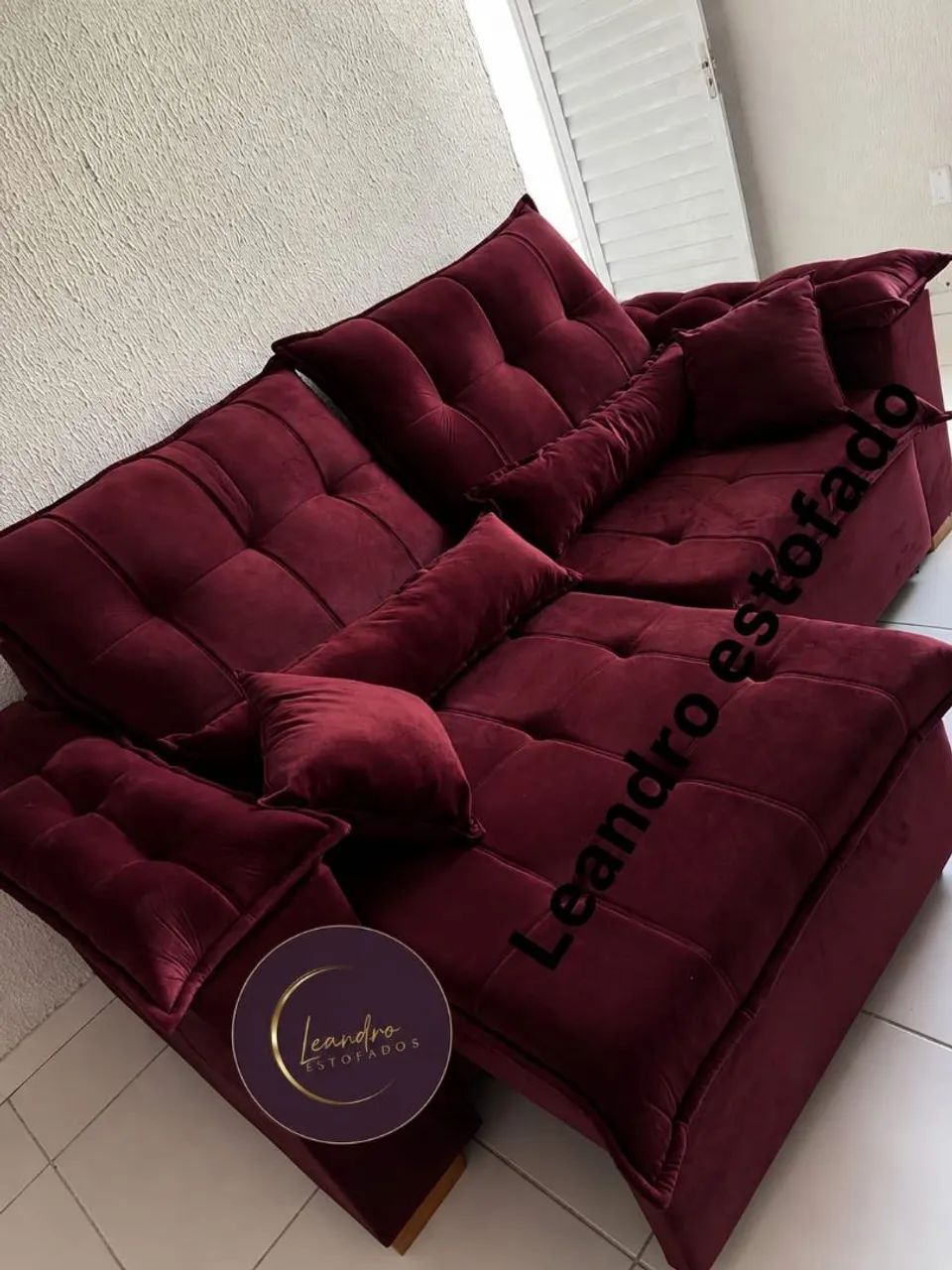 Retrátil pillow na cor vinho a pronta entrega 