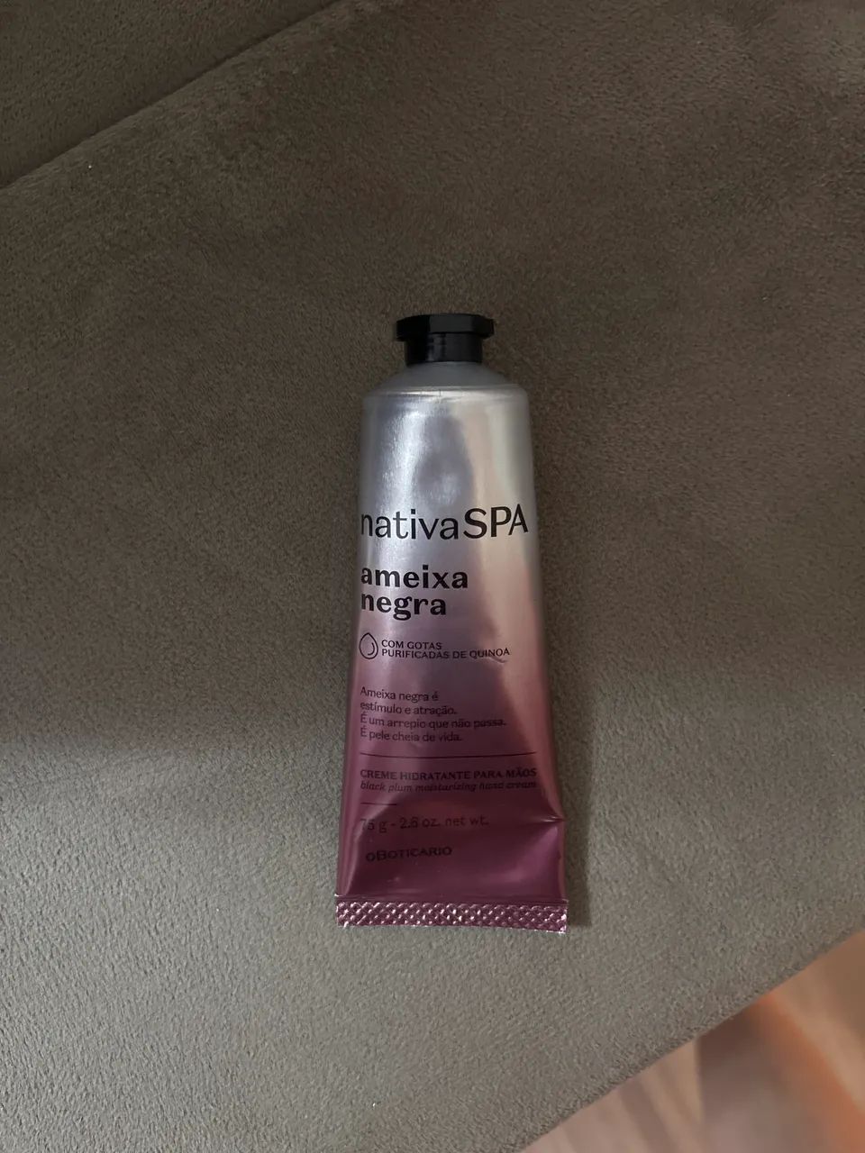 Creme hidratante para as mãos 