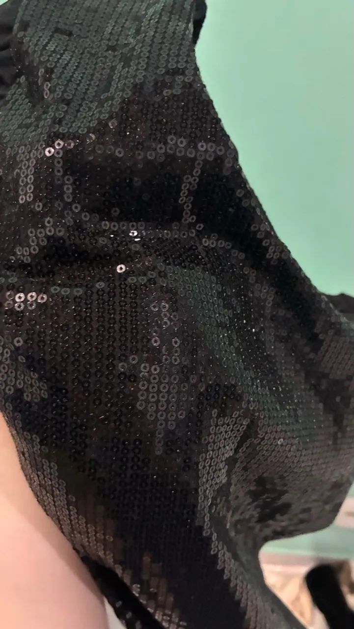 vestido de paetê preto de uma manga - Foto 2
