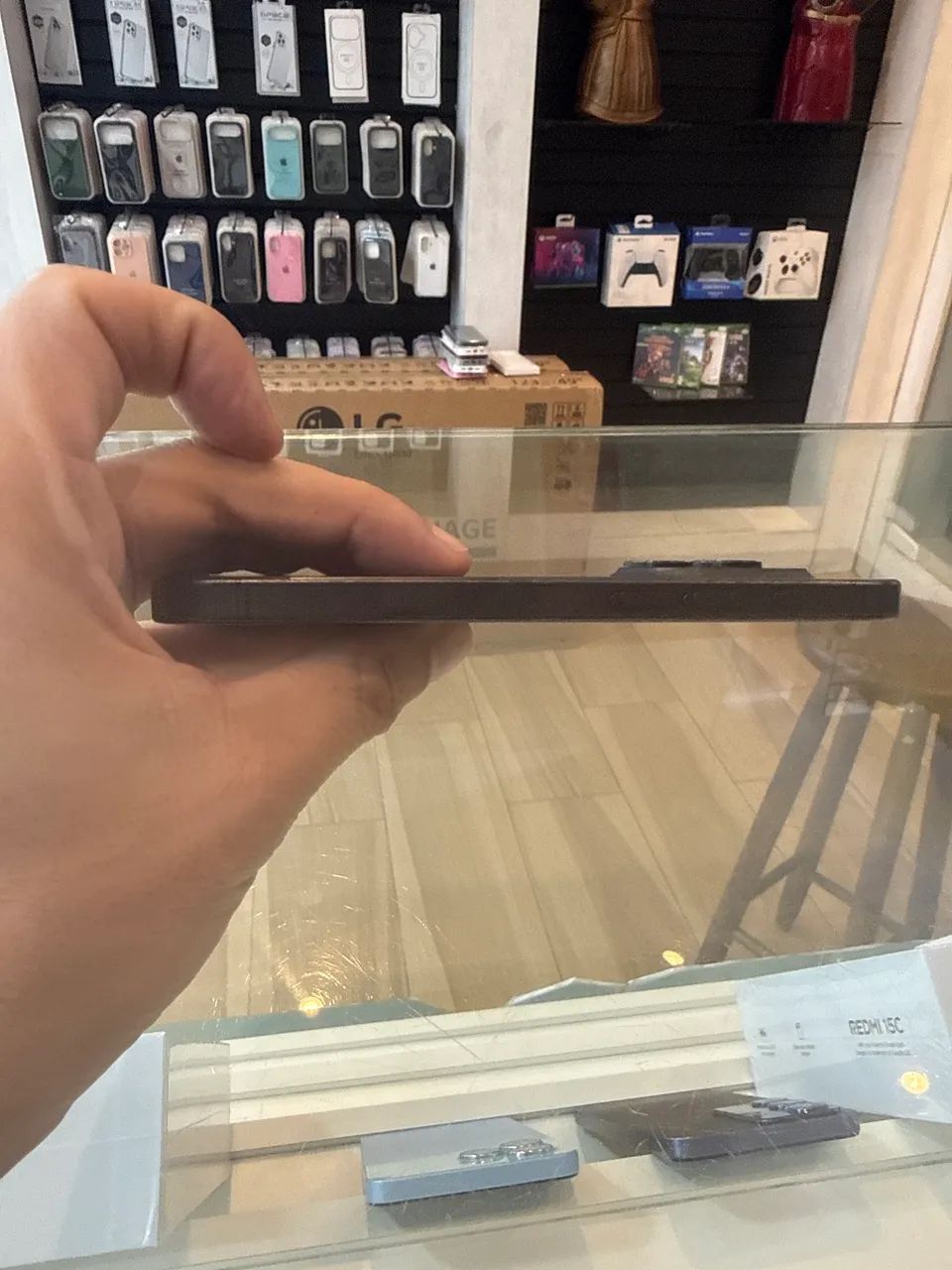 Iphone 15 pro 128 semi Bateria 86% - com garantia  - Foto 5