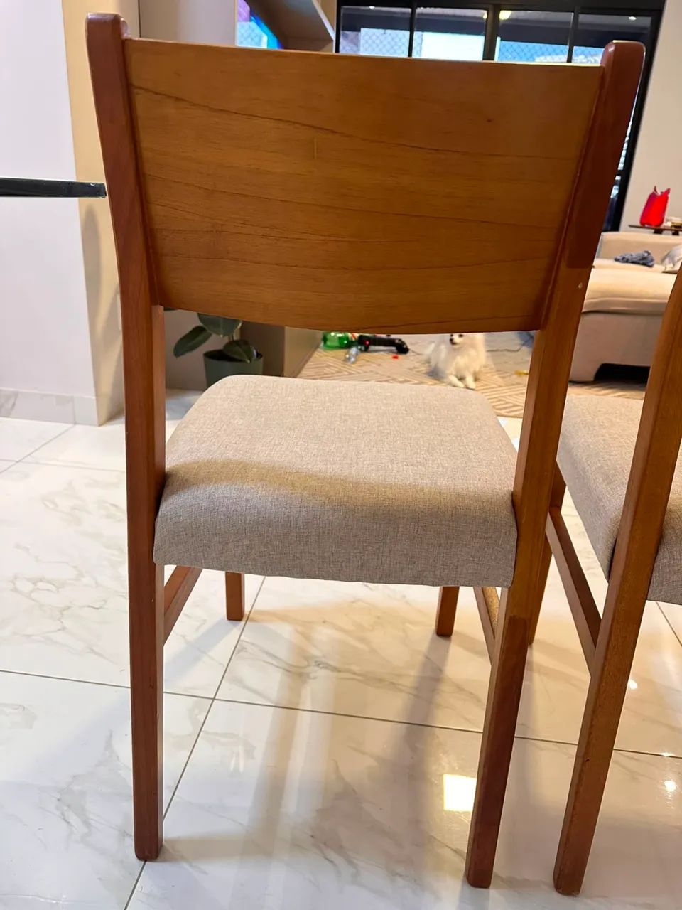 Vendo cadeira mesa de jantar 