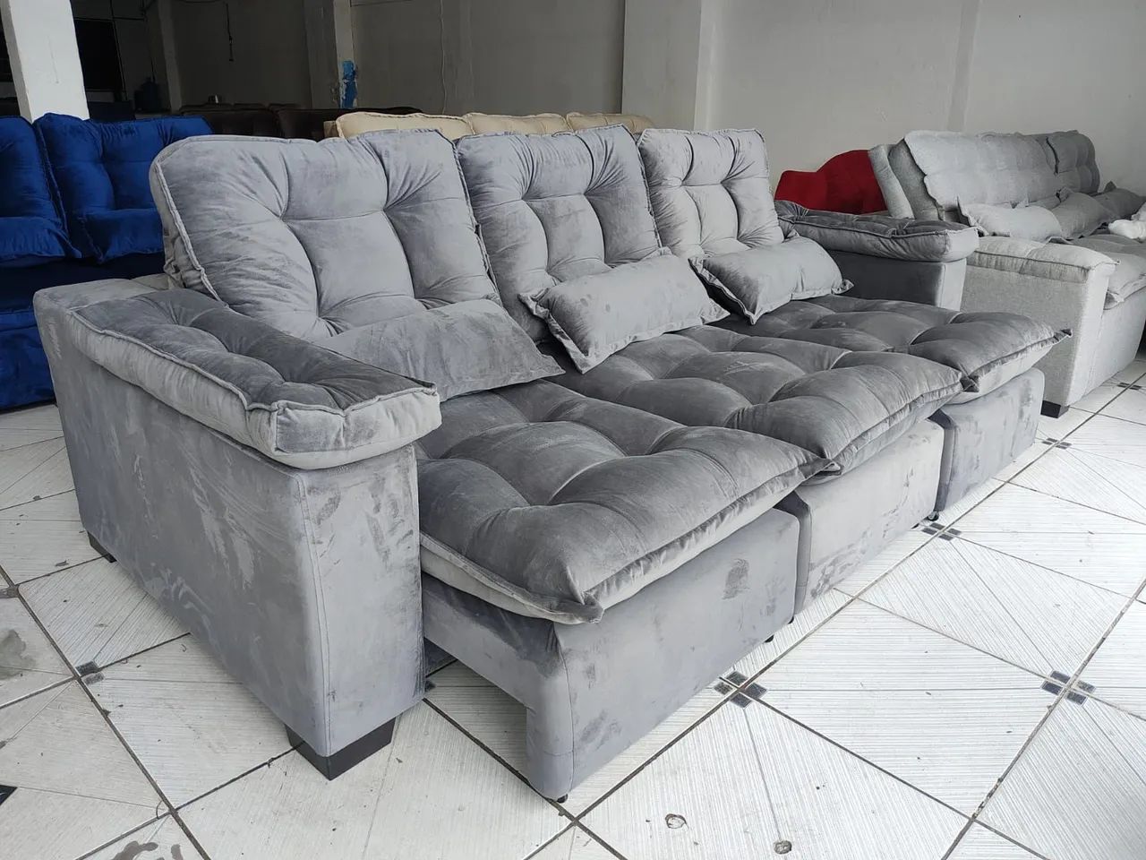 Imperdível sofá retrátil reclinavel 3 lugares com pillow 