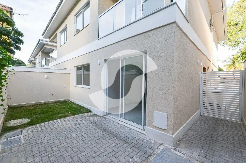 Sobrado para venda possui 97 metros quadrados com 3 quartos em Piratininga - Niterói - RJ - Foto 4