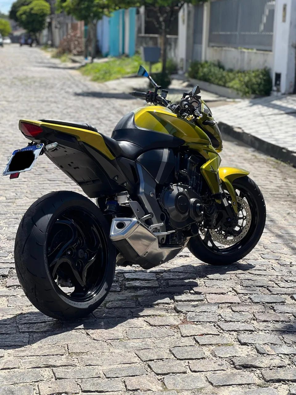 CB1000 - Foto 2
