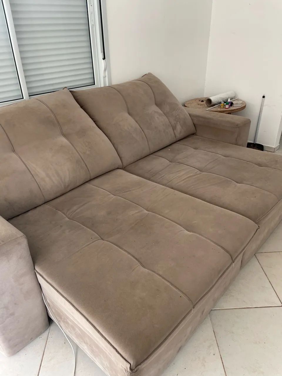 Sofá suede cinza  - Foto 2
