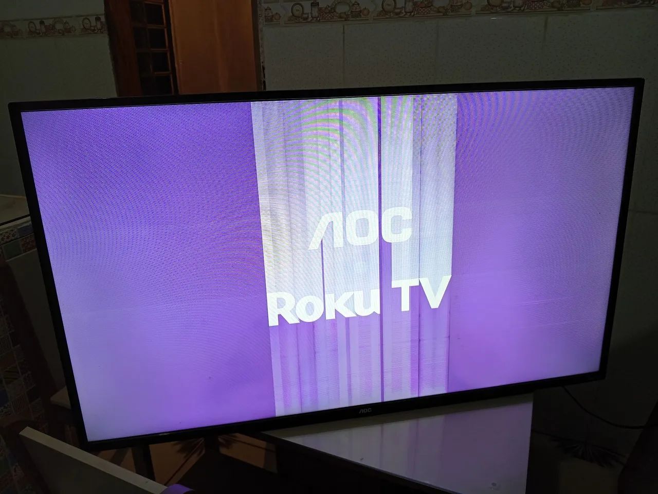 Televisão 43 polegadas Roku leia a descrição  - Foto 3