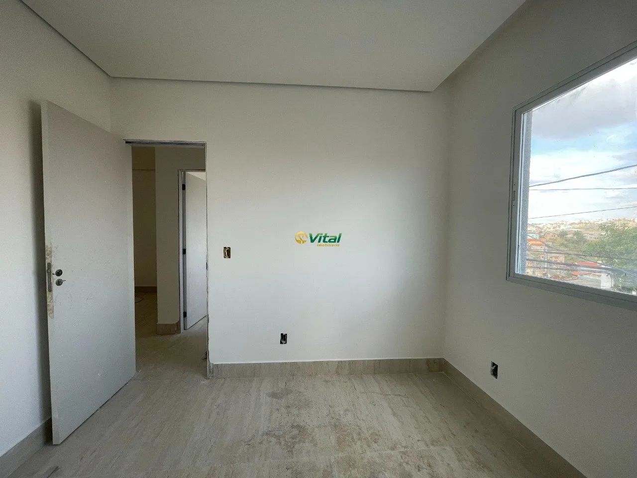 Casa Individual com 3 Quartos e Quintal (Nova!) - Foto 5