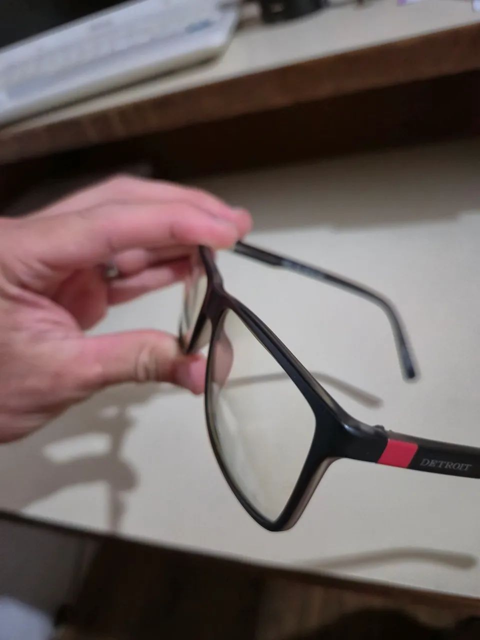 Armação e lente antireflexo