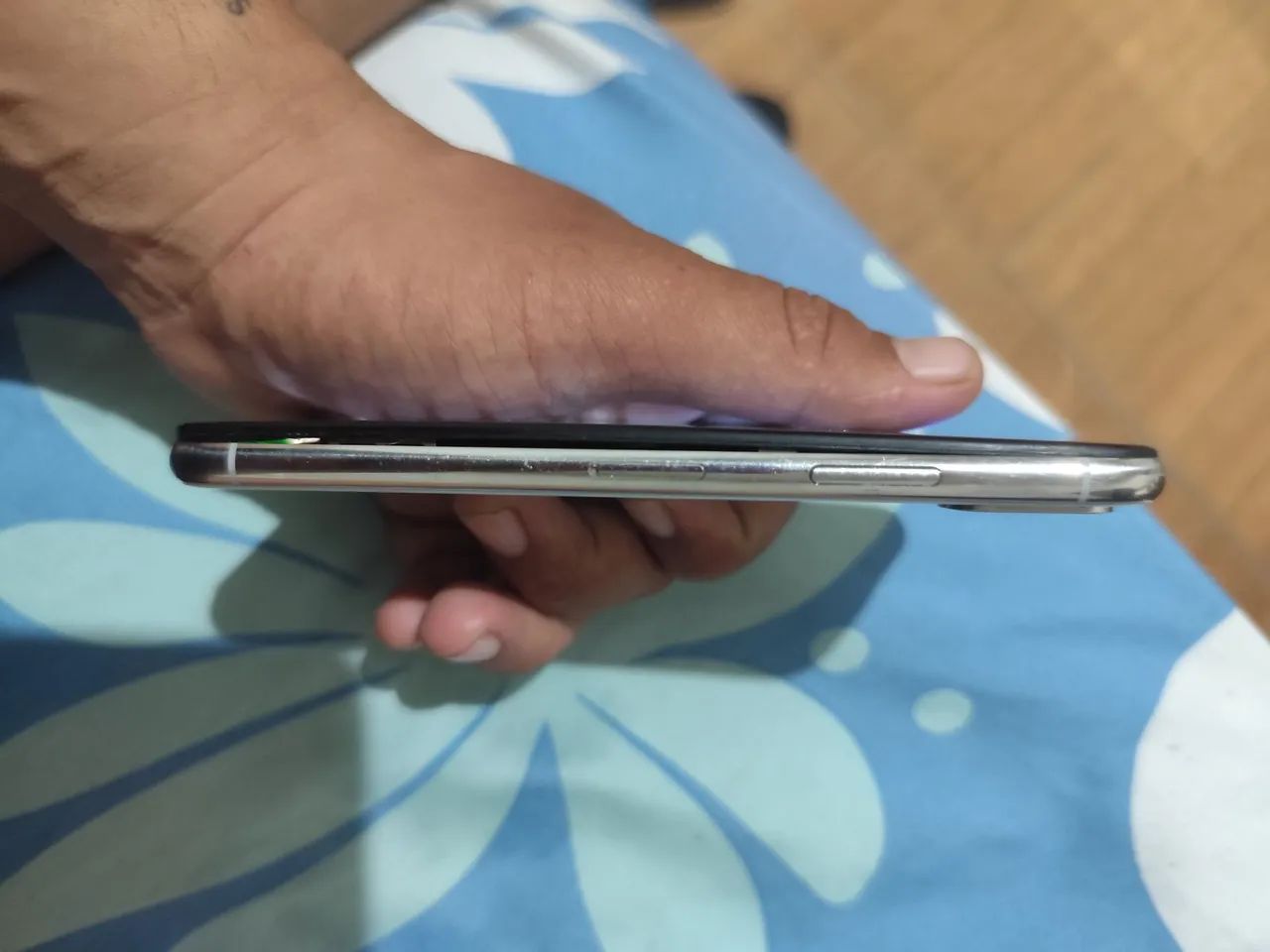 iPhone X 256gb Face id off, precisa trocar a bateria - Celulares e