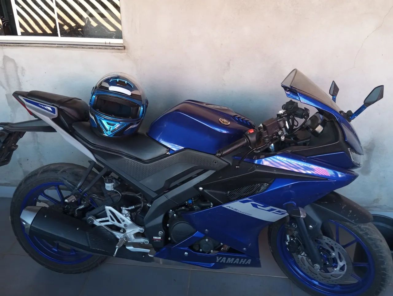 Yamaha R15 ABS  - Foto 3