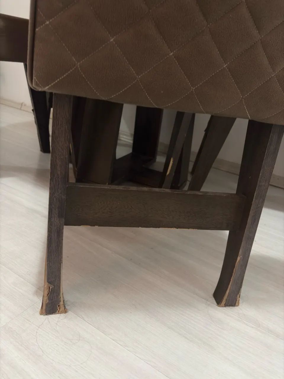 Mesa com 4 cadeiras  - Foto 3