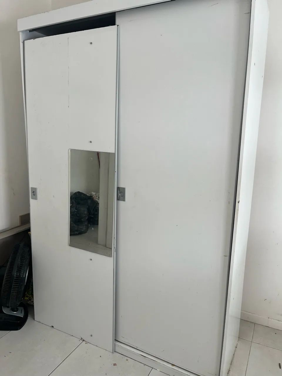 Doação guarda roupa solteiro  - Foto 2