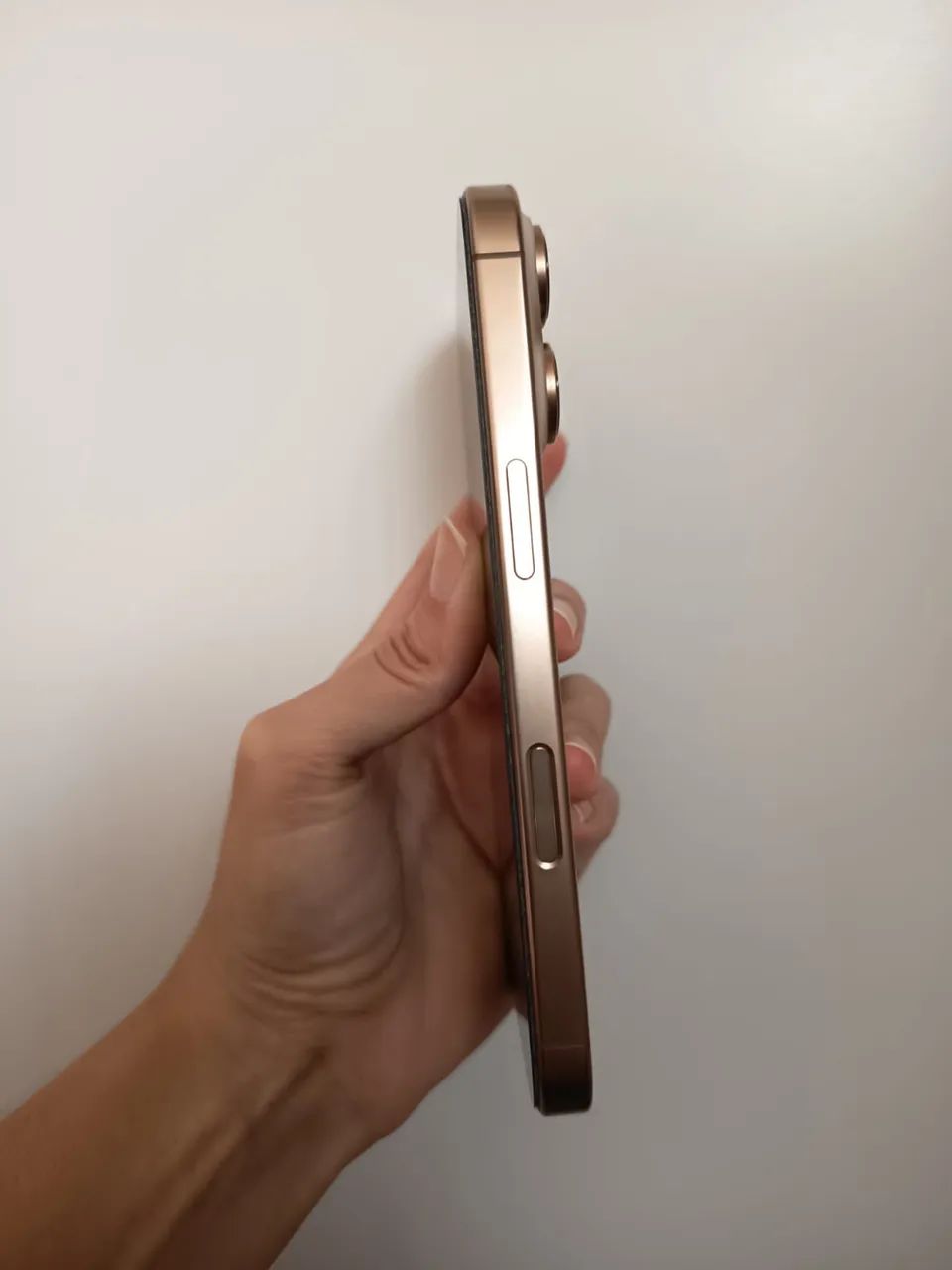 iPhone 16 pro 128gb - Foto 2