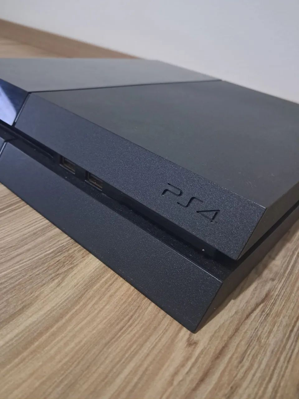 Ps4 com 2 controles e 9 jogos mídia digital. - Foto 2