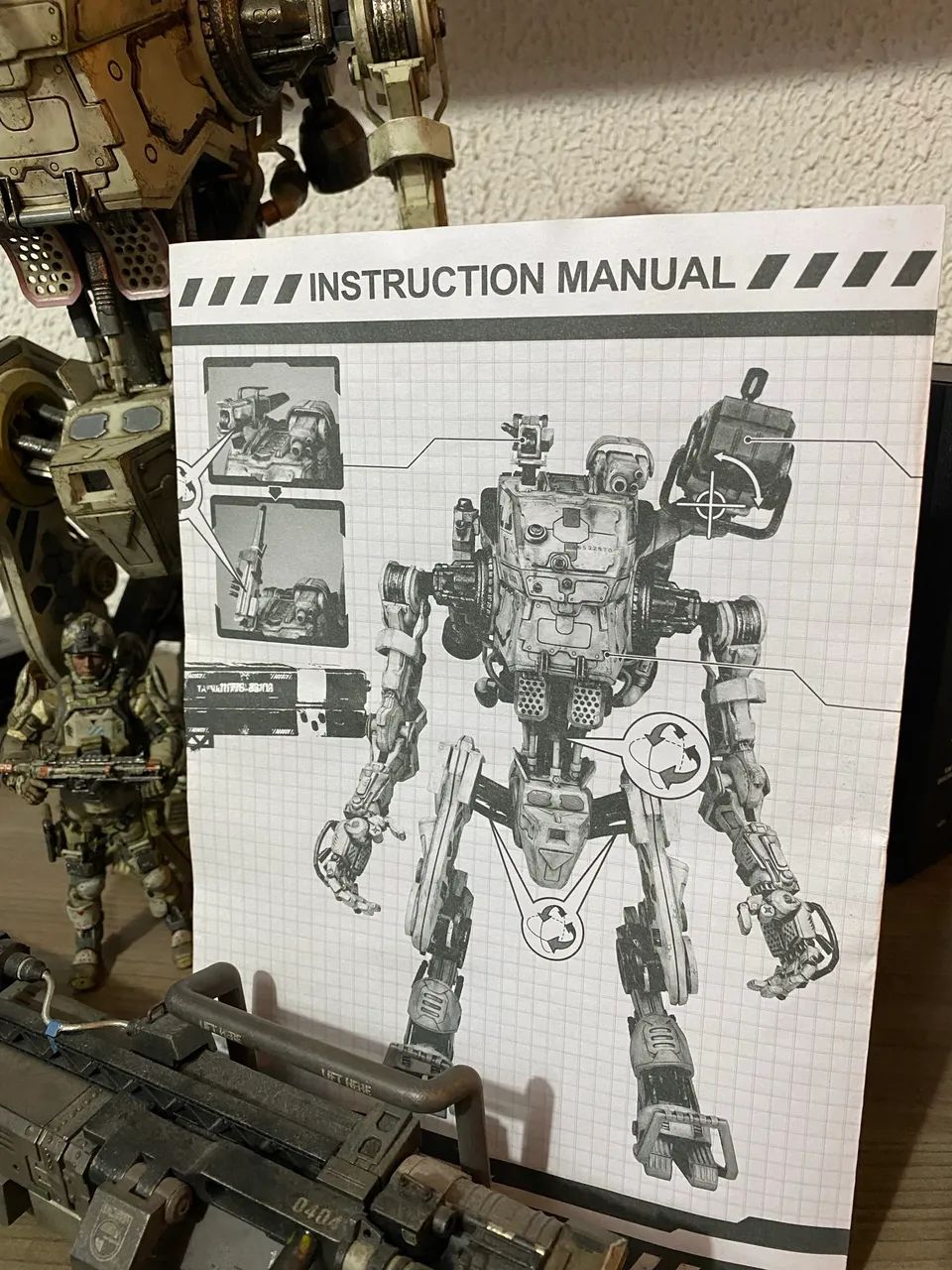Coleção Titanfall STRYDER completo  - Foto 4