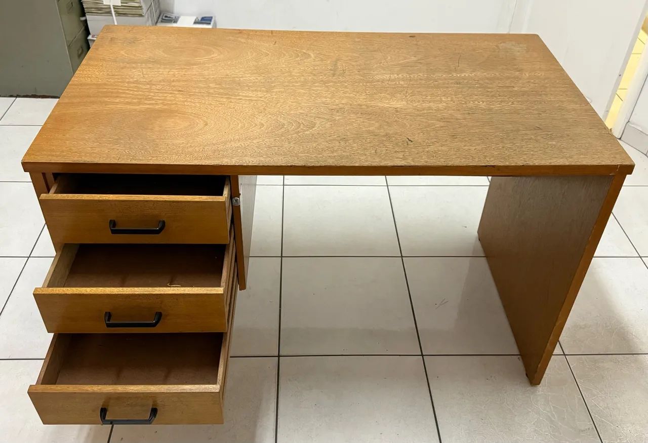 Mesa de Escritório e Home Office em Madeira  - Foto 4