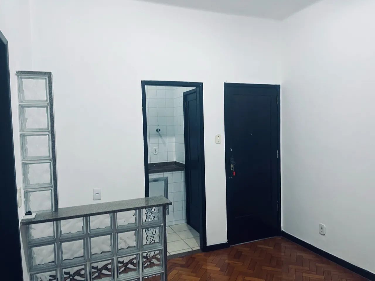 Flamengo, quarto e sala com dependência e possibilidade de vaga no prédio - Foto 5