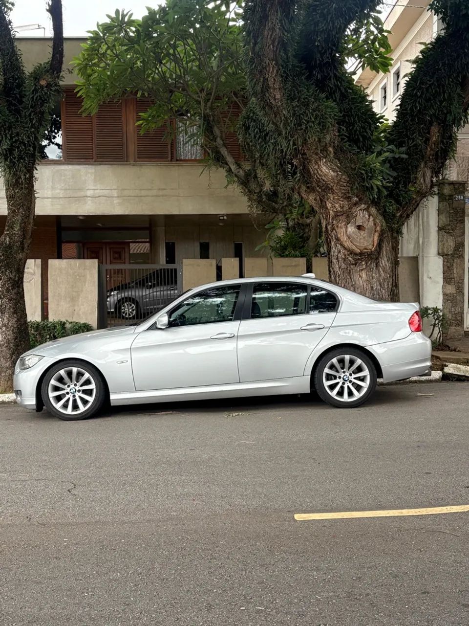 BMW 325I A 2010 - Foto 2
