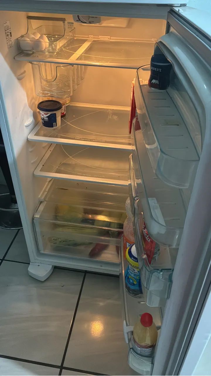 Geladeira Eletrolux 346l - Foto 2