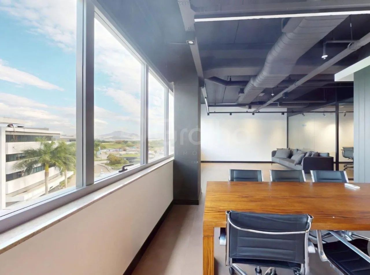 Sala Comercial de 105m² no Saco Grande - Foto 4