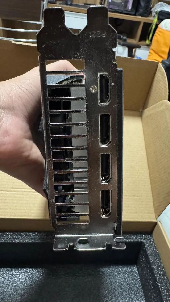 Rx 5500 xt 51risc 8gb , em perfeitas condições  - Foto 2