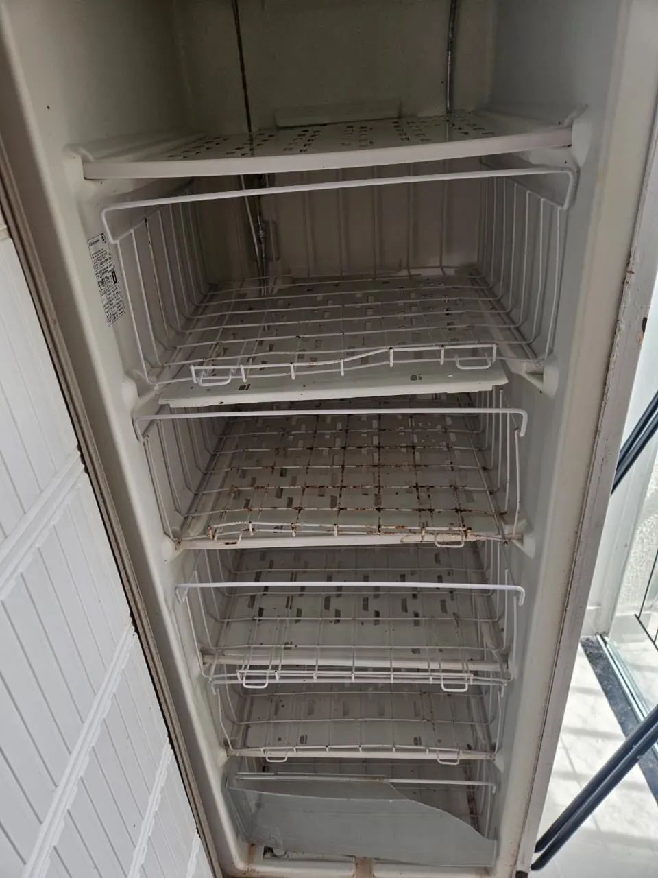 Freezer Vertical Eletrolux 