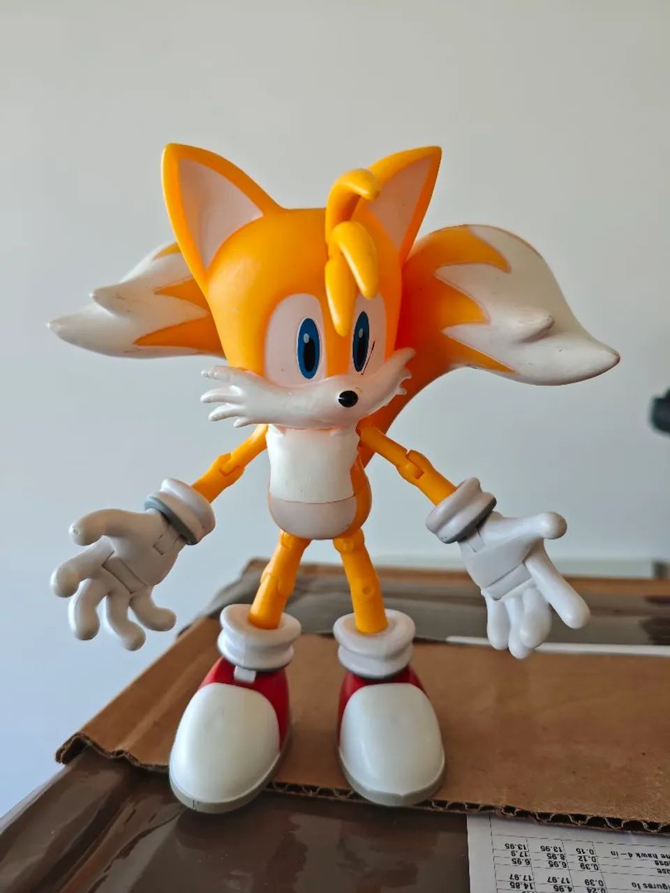 Super Posers - Tails