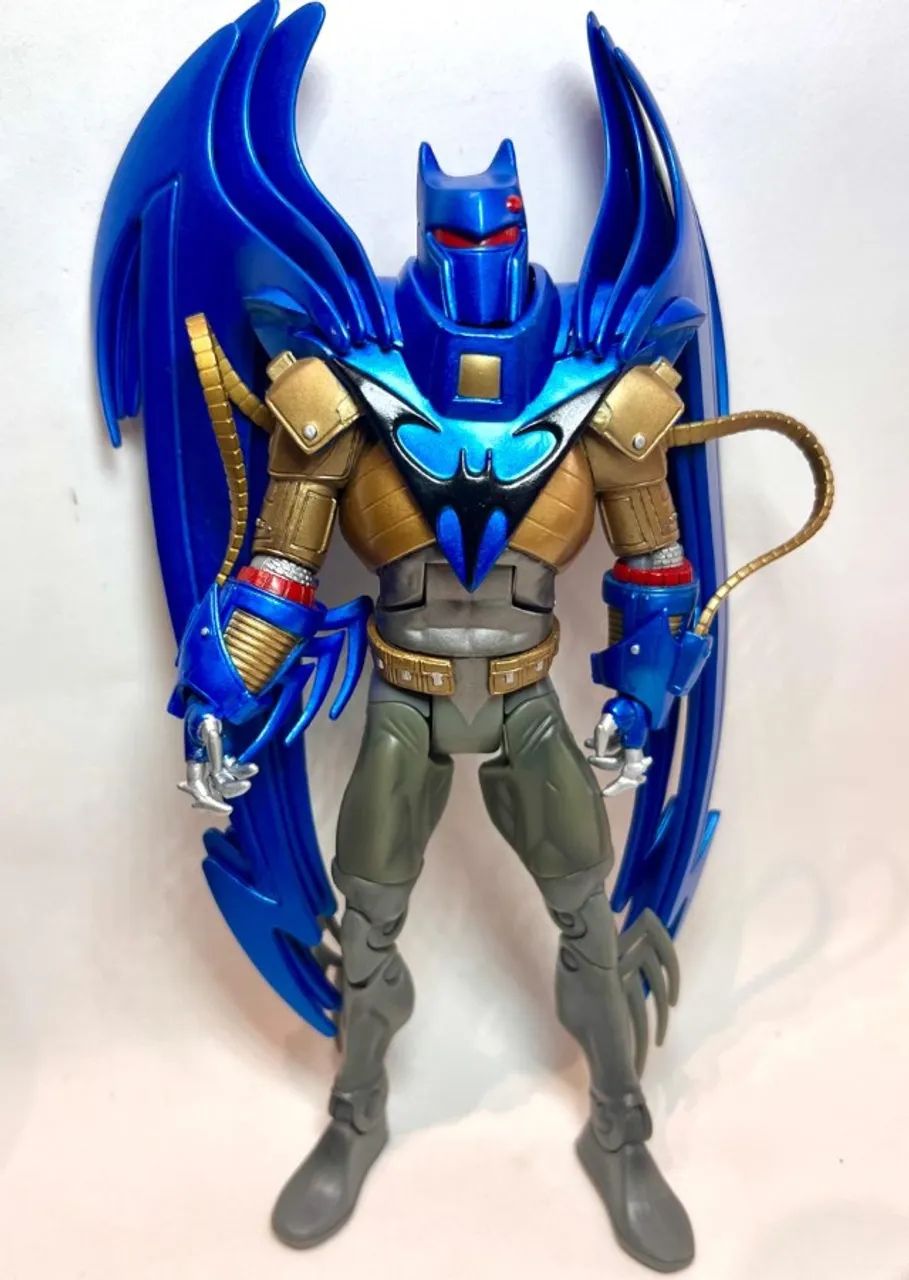BATMAN AZRAEL ( AZUL ) KNIGHTFALL WAVE 16 DC UNIVERSE CLASSICS