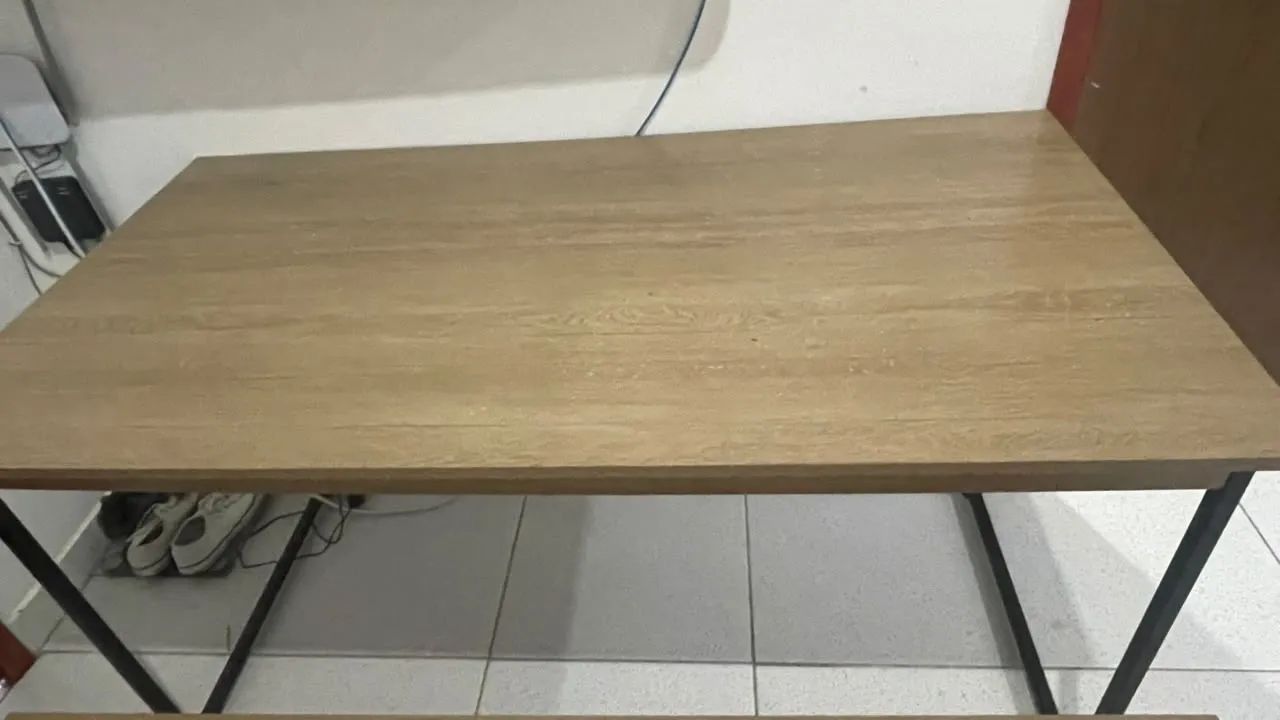 Mesa com banco  - Foto 2